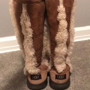 Ugg starburst boots (USA 7/ EU 38)